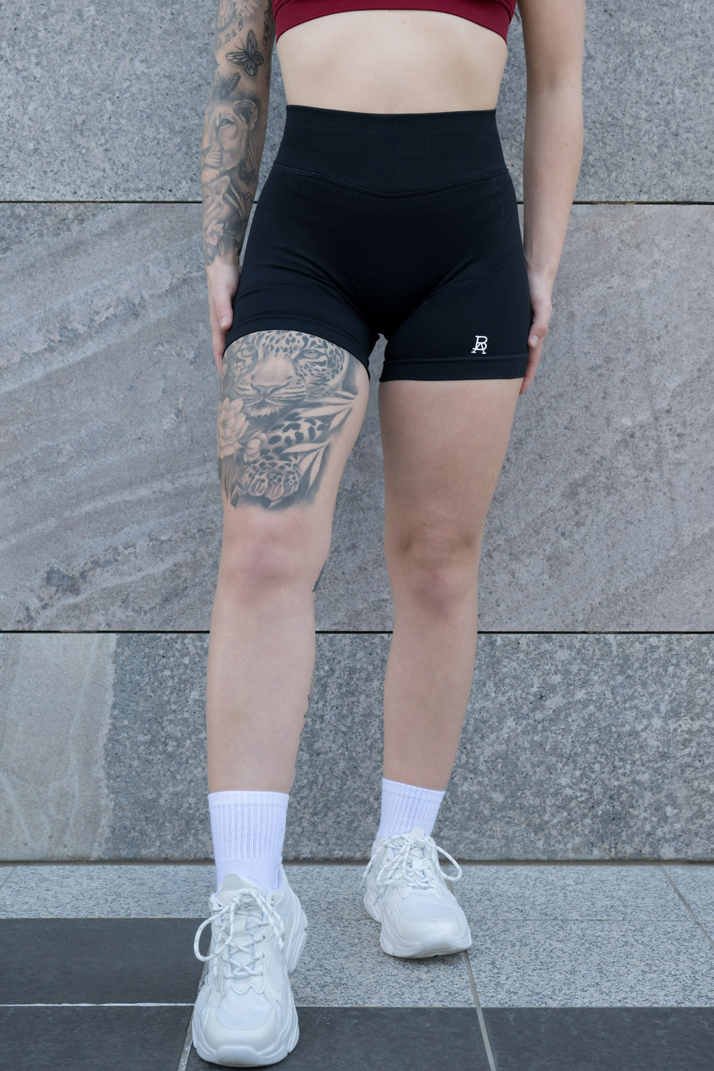 LUNA SHORTS - BLACK